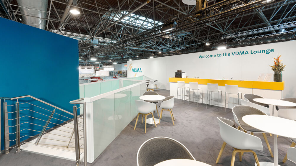 VDMA Messestand, Messe Interpack, Technologielounge, Doppelstock, zweigeschossig, Messedesign, Isingermerz