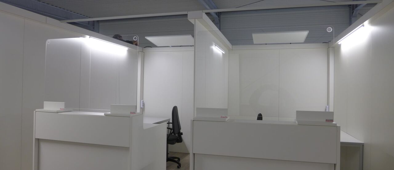 Corona, Impfzentrum, Alzey, Trennwand, Trennwandmieten, Isingermerz, Hygieneschutz, Trennwandmodule, Hygienerichtlinien 